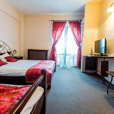 Hotel Onix Рынка Экстерьер фото
