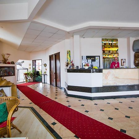 Hotel Onix Рынка Экстерьер фото