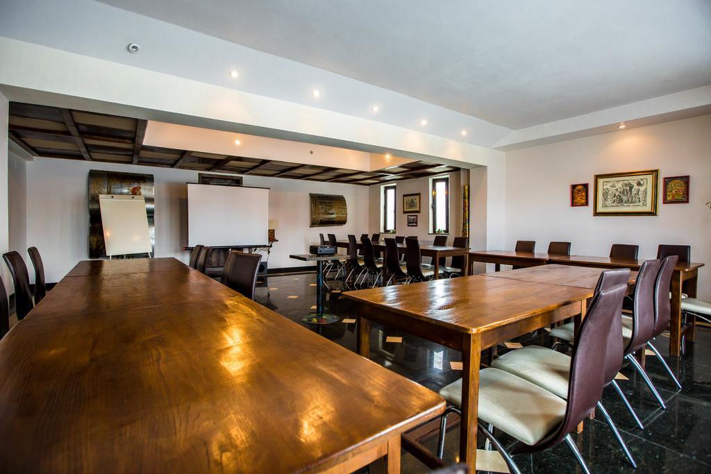 Hotel Onix Рынка Экстерьер фото